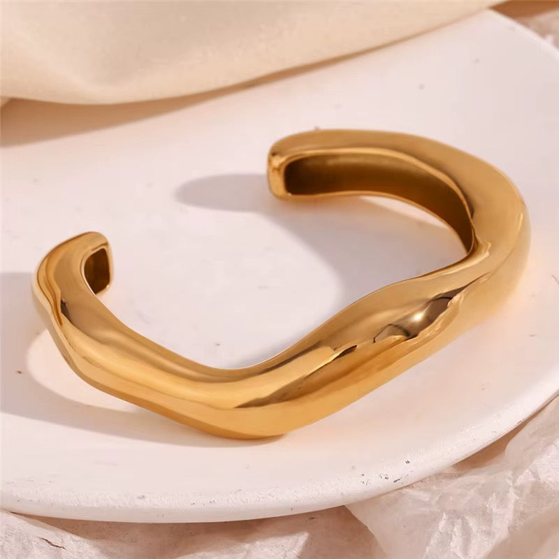 Curled Hook Cuff Bracelet
